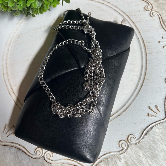 A new day black faux leather crossbody new - Picture 4 of 8